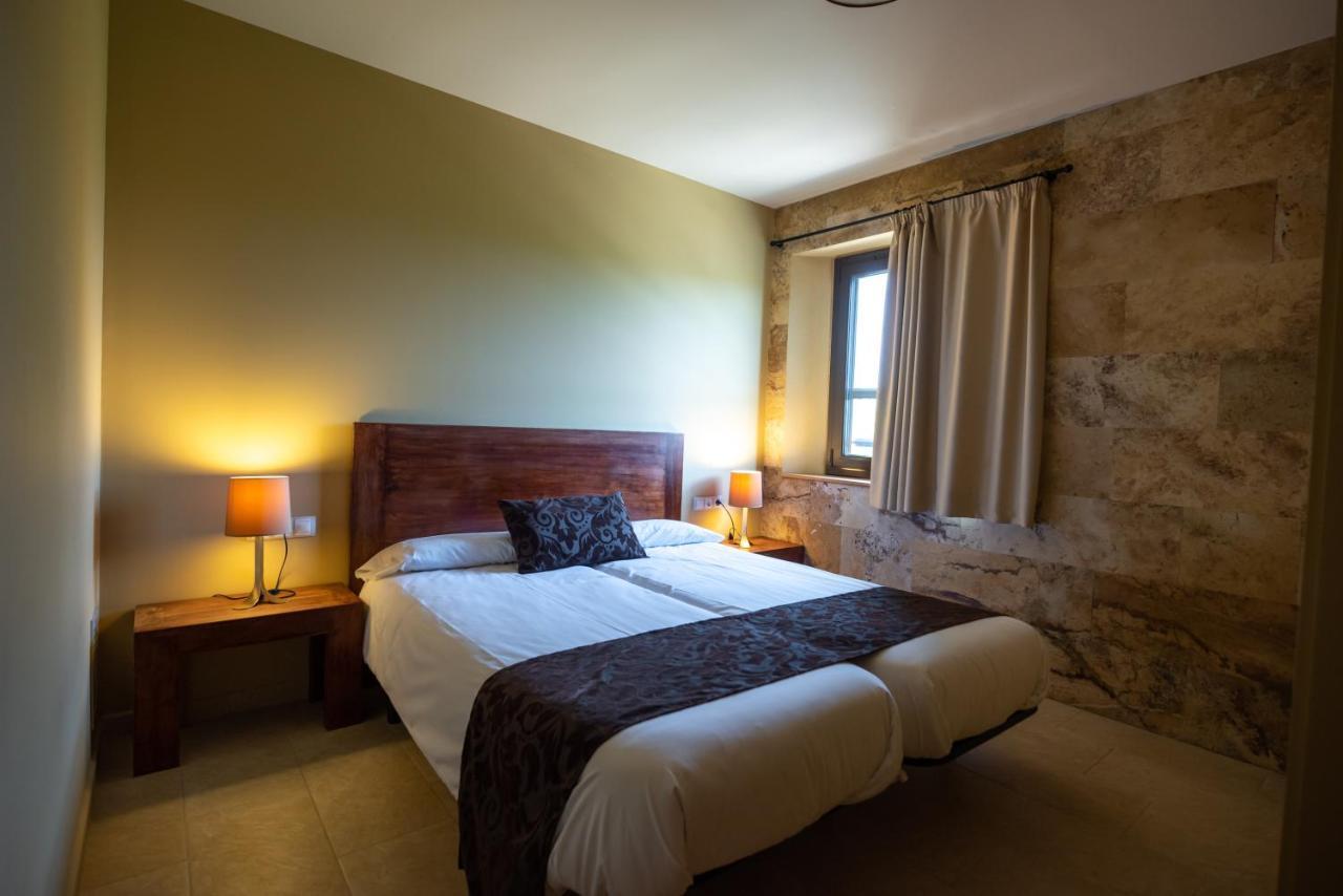 Apartmán L'Arcada De Fares Sant Ferriol Exteriér fotografie