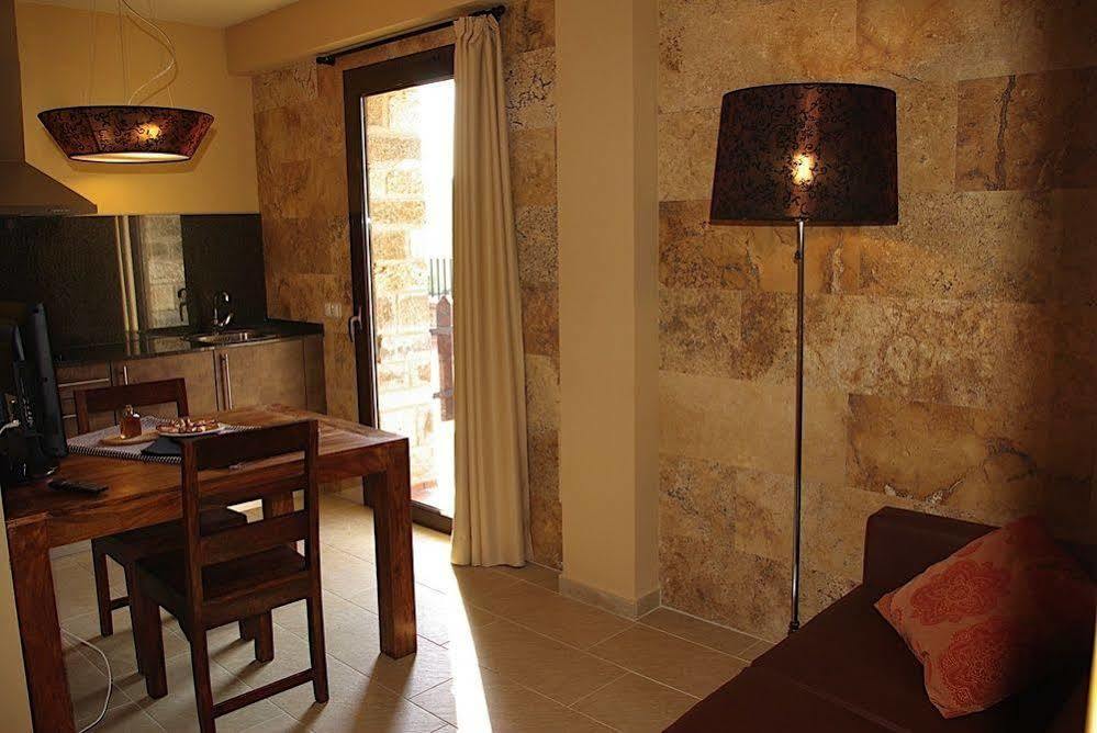 Apartmán L'Arcada De Fares Sant Ferriol Exteriér fotografie